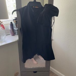 Vest with shoulder bow, make me an offer!!!